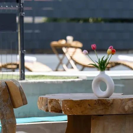 Mame S Privatnim Bazenom, Besplatnim Parkingom I Wi - Fi * Kastela